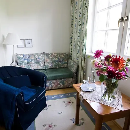 Alojamento de Acomodação e Pequeno-almoço Landhaus Falkner 4*